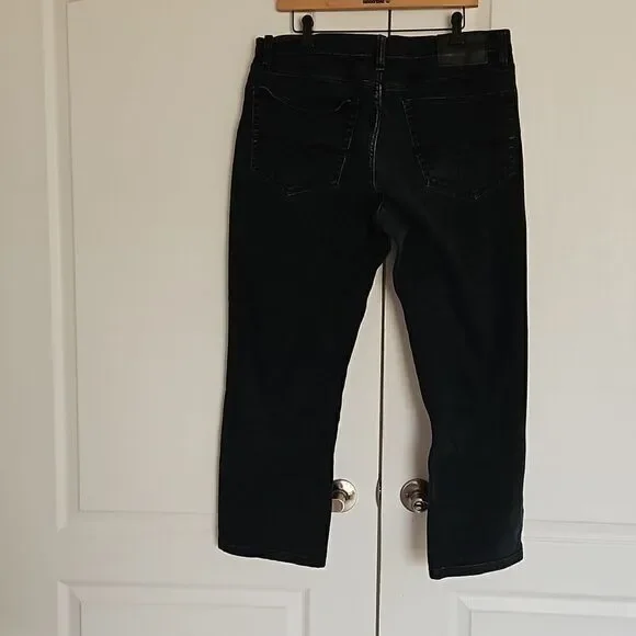 IZOD Men's Denim Jeans Slim Straight, Comfort Fit 36 × 32 Black - Picture 3 of 16